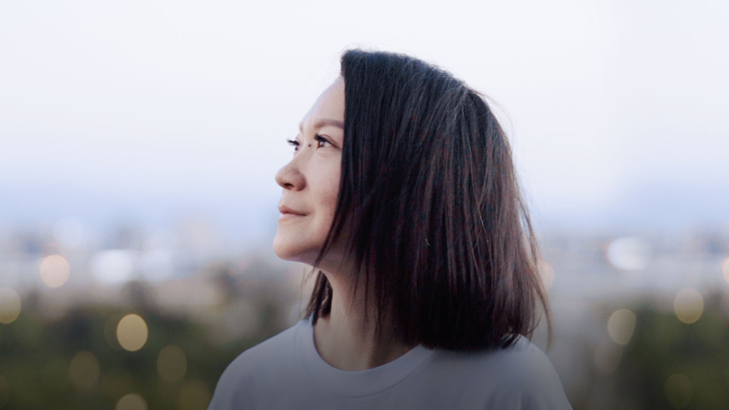 她55岁身兼数职,坚持只恋爱不结婚:我的经济和能力都不输男人