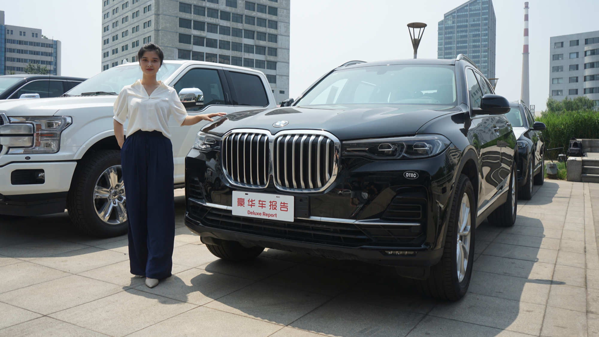110万的宝马X7,能和路虎揽胜掰手腕吗?你会考虑路虎还是宝马?