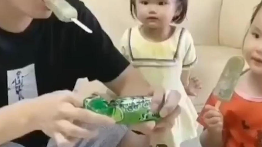 爸爸:大家吃的都一样
