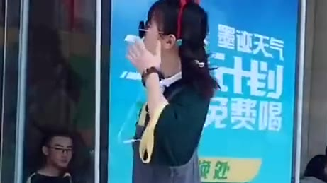 小短腿们的世界和你们不一样。