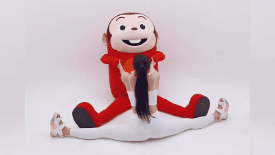 无聊的周末,跟着dj henney小姐姐一起做瑜伽伸展运动吧