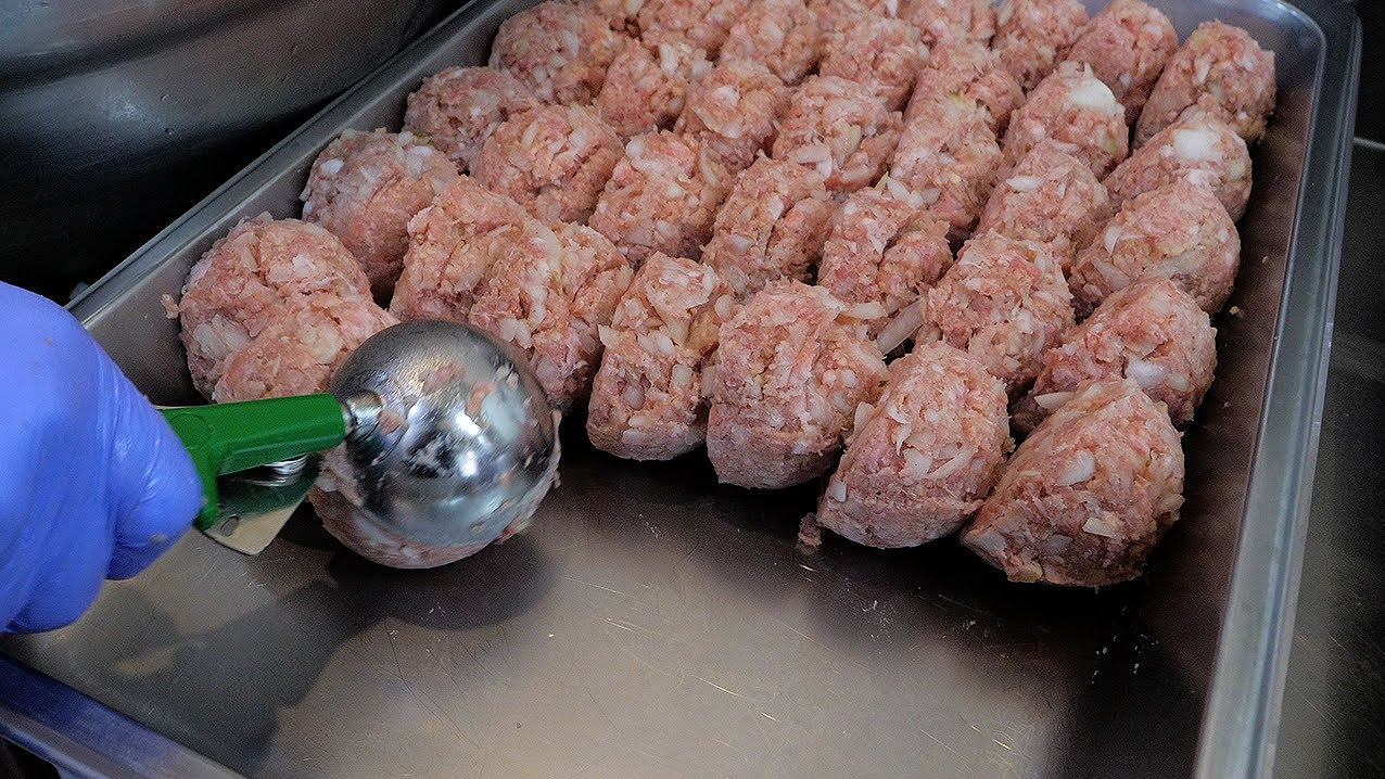 猪肉丸子这样炸才好吃,外酥里软越嚼越香,味道超棒,做法超简单!