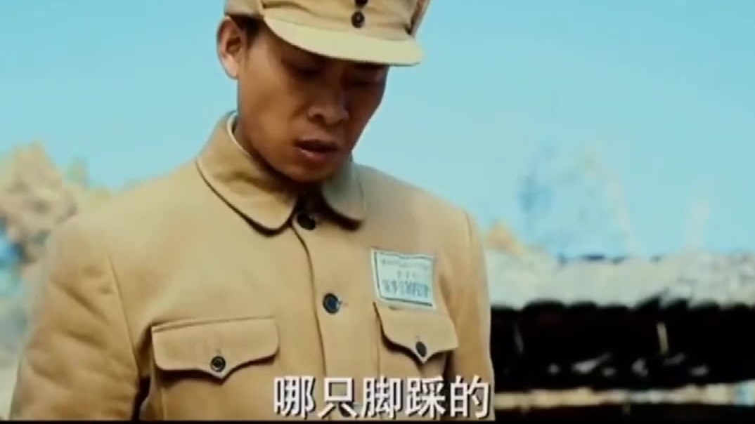 按理说排雷是非常严肃的事情,让这哥俩演成喜剧了!