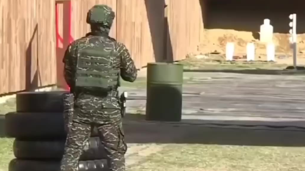 两岸特战大对比。