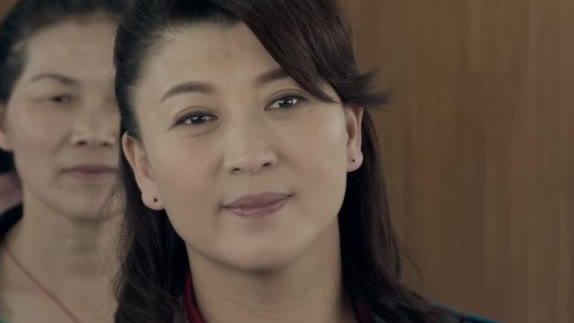 《回家的路有多远》闫学晶深情演绎慈母回家之路