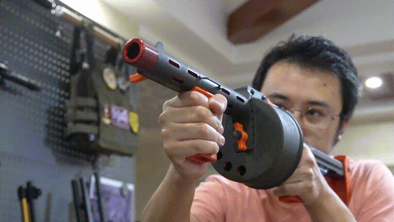 【玩弹】火力倾泻——橘子汽水 打击者「STRIKER」水弹发射器上手