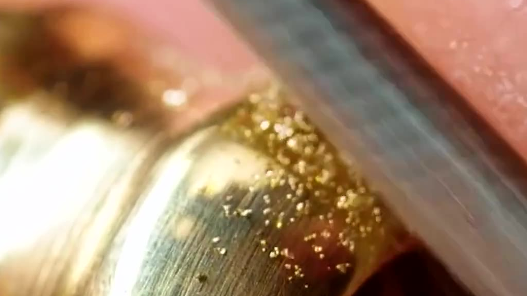 铁钉变成利刃