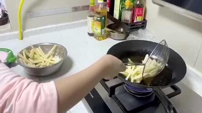 看之前觉得真幼稚,看完之后是我幼稚了。。。