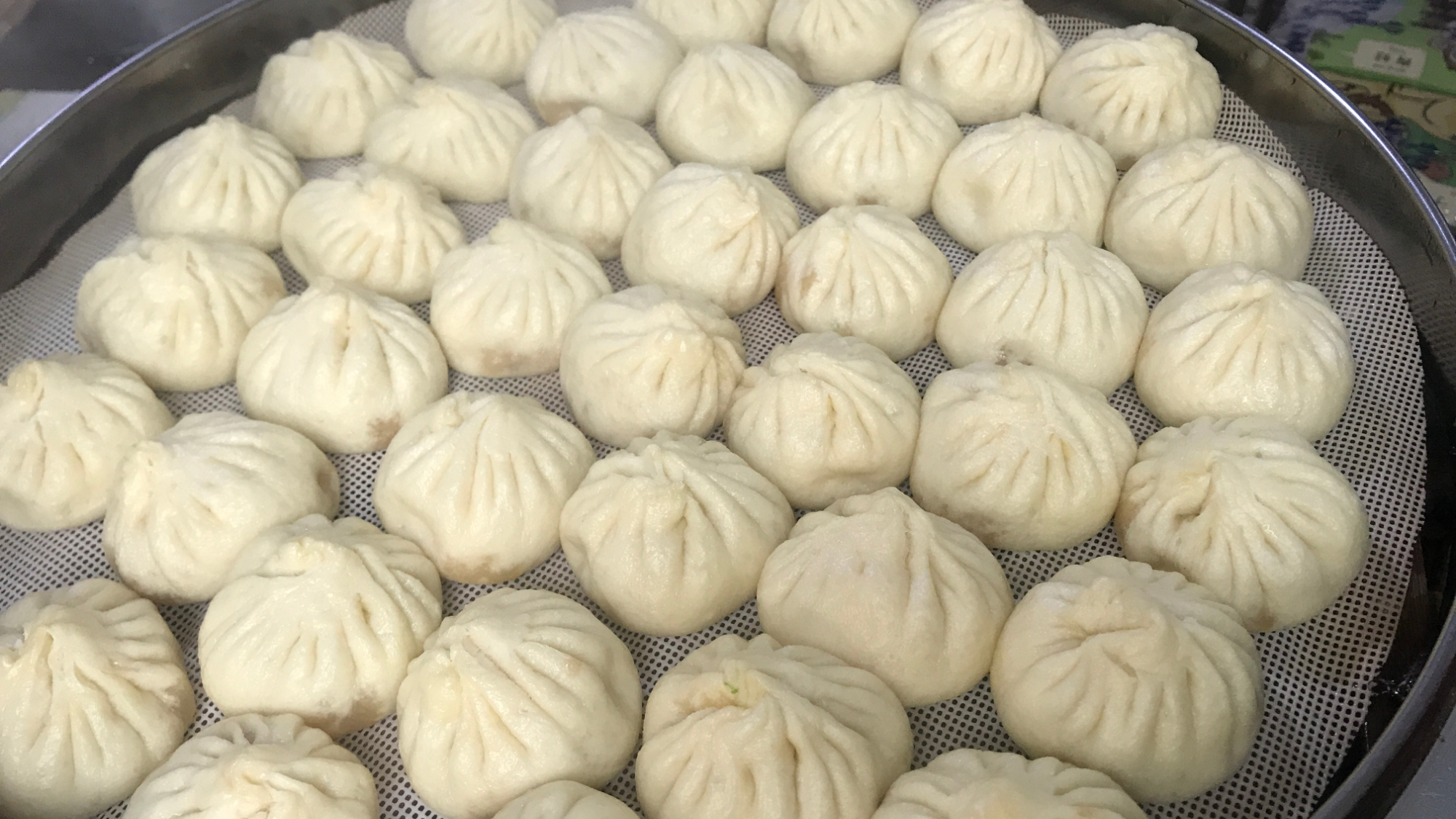 天津有一家包子小店连个牌匾都没有!奈何大家就是爱吃,为什么?