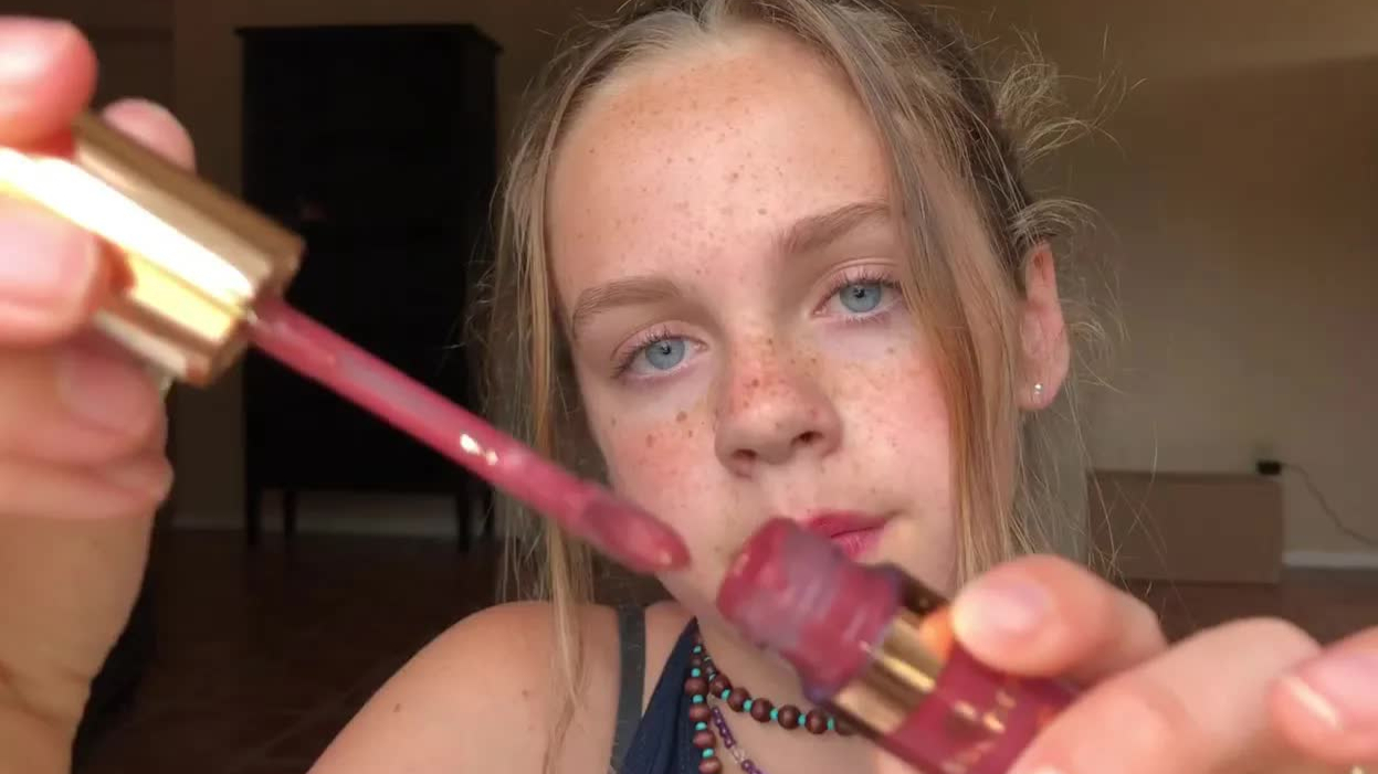 【Gracie K】 big sister does your makeup pt. 2!
