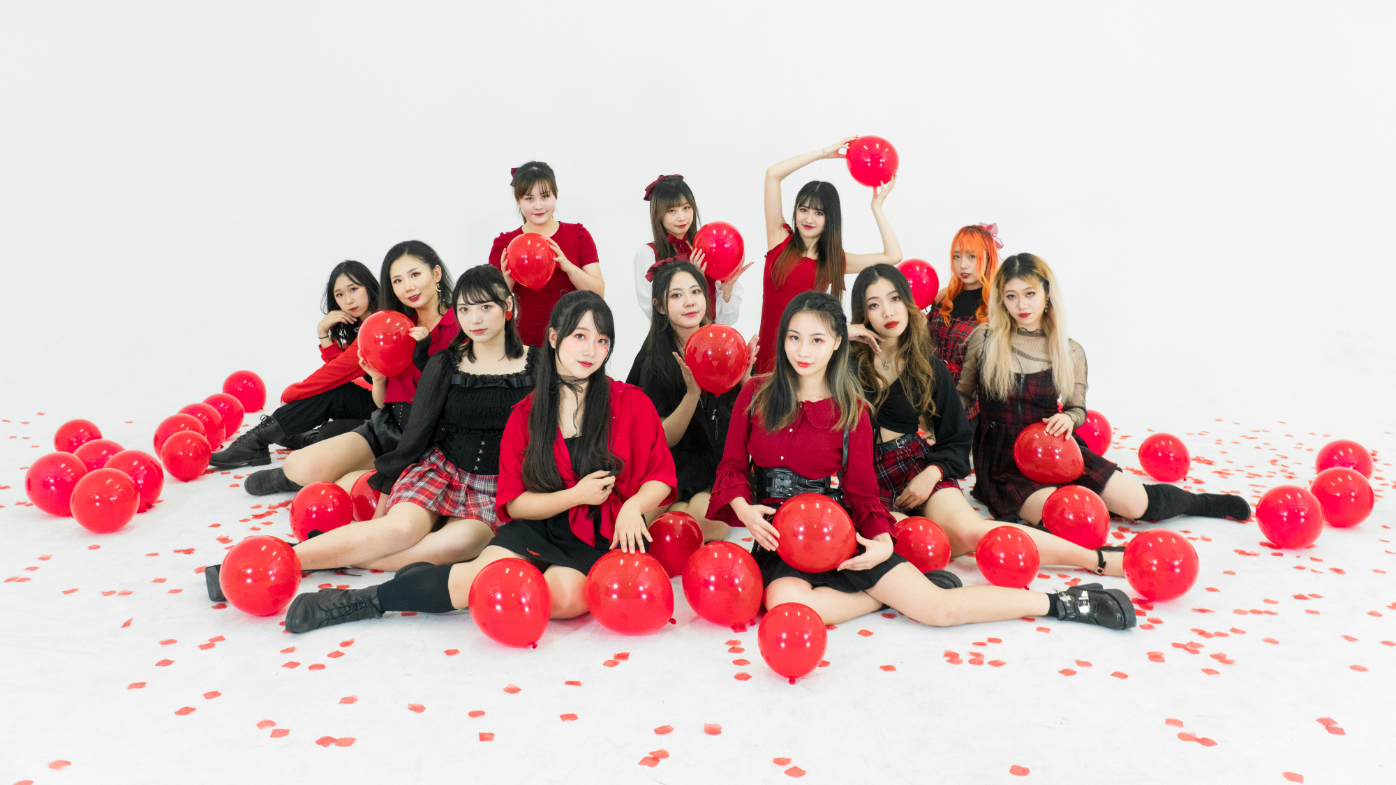 12位老婆为你绽放La Vie en Rose 玫瑰人生~【izone超美翻跳舞蹈MV】