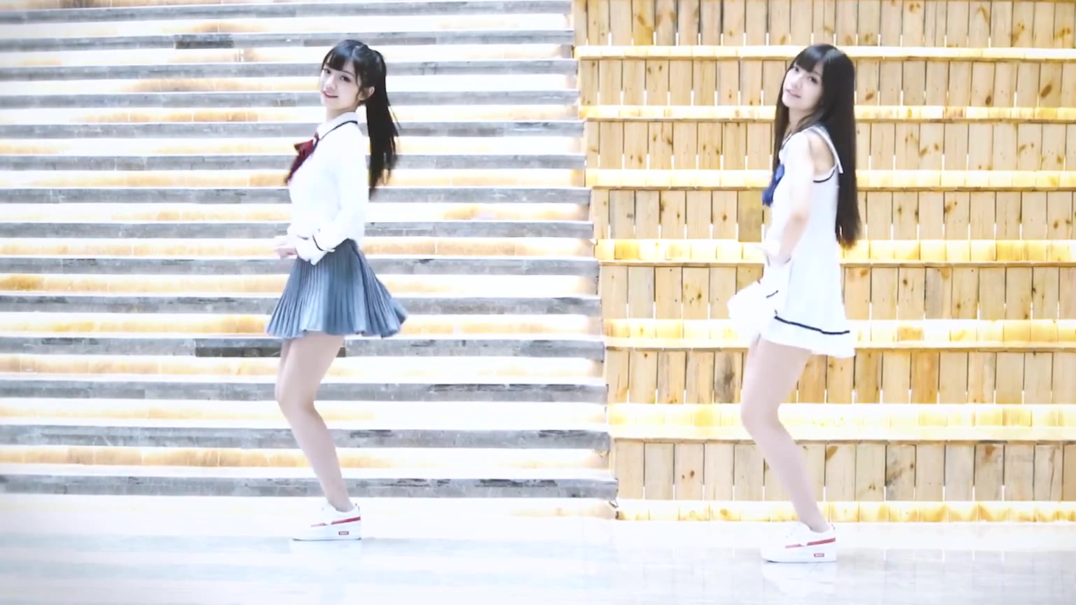 一次性带给你性感与清纯的双倍快乐 Apink《NONONO》舞蹈初体验!