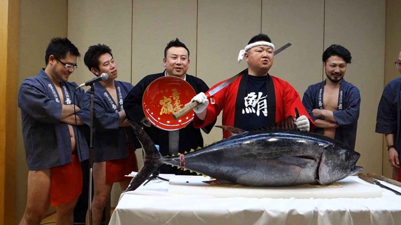 日本大师分解蓝鳍金枪鱼,刀工绝对一流!