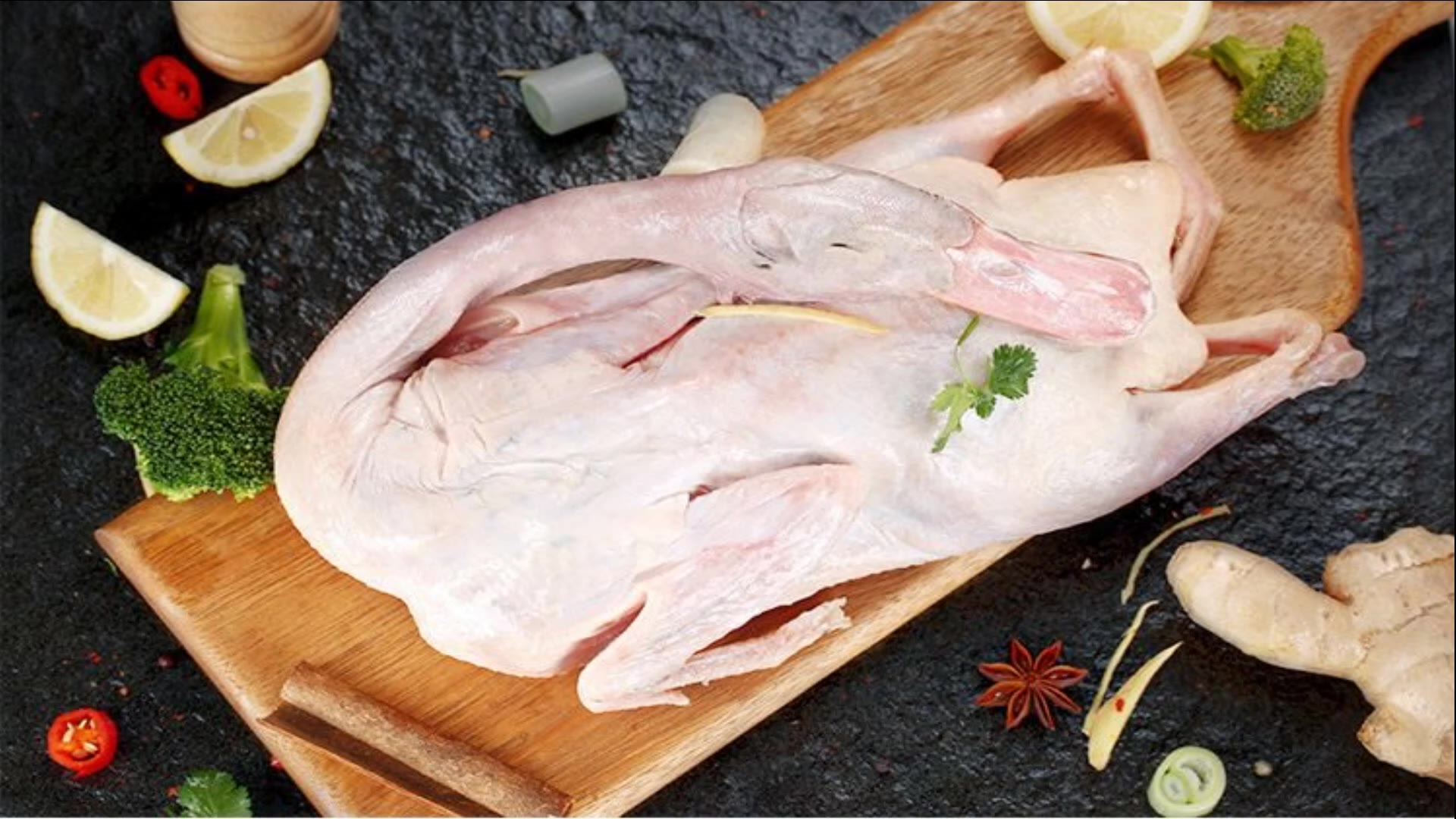 鸭身上有十个部位不能吃,分别是哪十个部位呢?一级大厨详细解说