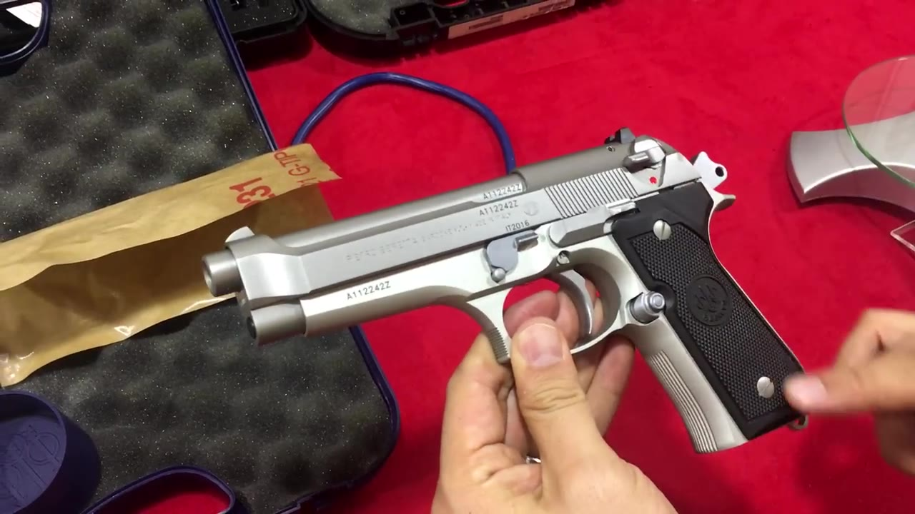 Pietro Beretta F 92 inox Tabanca Tanıtımı