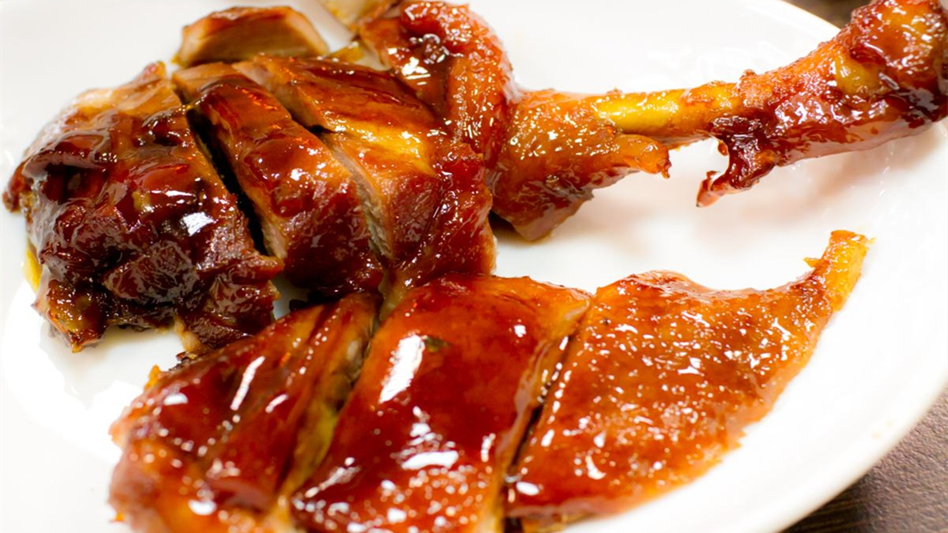 教你在家做道秘制酱鸭,方法简单新手也能成功,冷吃热吃都好吃