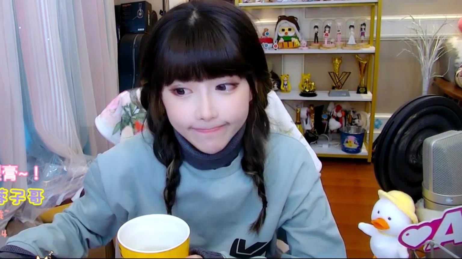 蛋子姐树奈奈可爱脖子舞