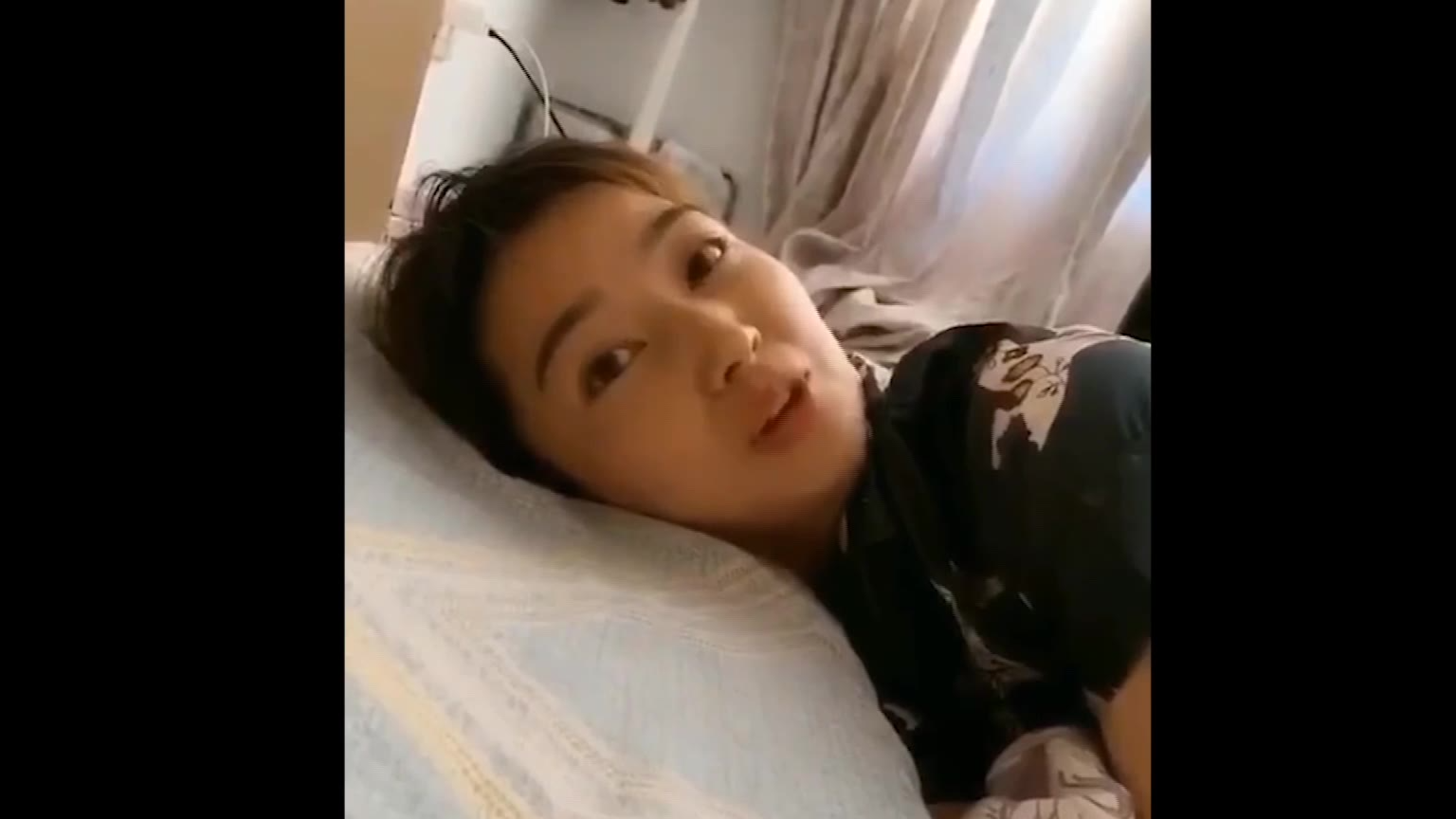 孩子上学了,就我俩在家躺着,无聊不?????