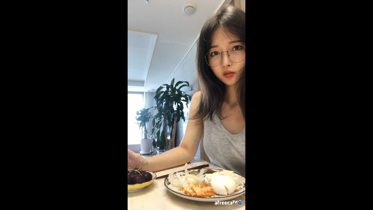 韩国小姐姐减肥的第7天,煮鸡蛋+豆腐+洋葱+茄子+樱桃