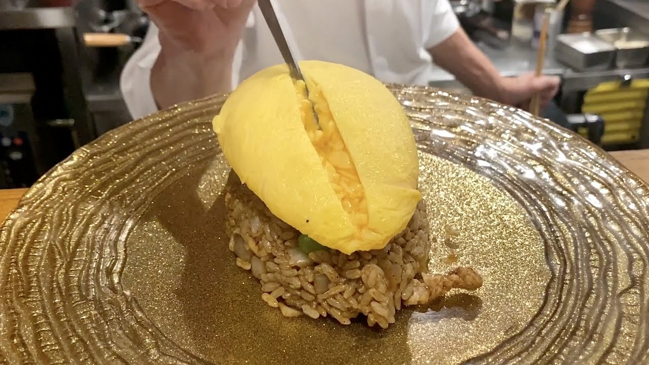 日本火爆的蛋包饭,切开的一瞬间,我明白了为啥这小吃名气大