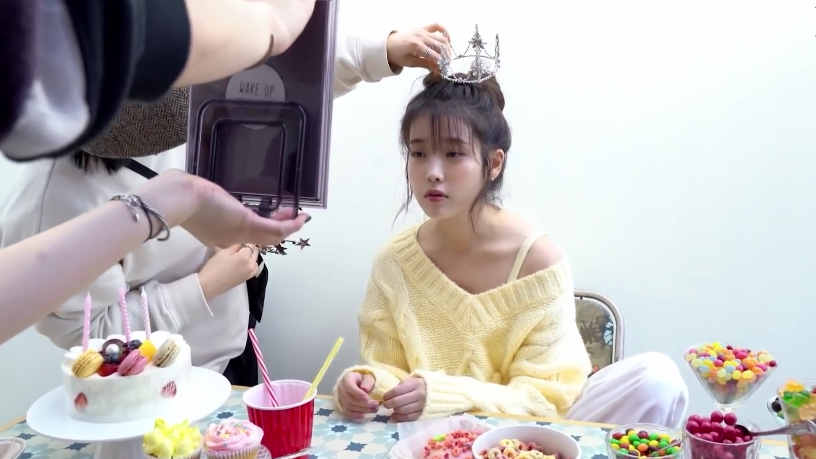 iu李知恩 2021 season s greetings preview