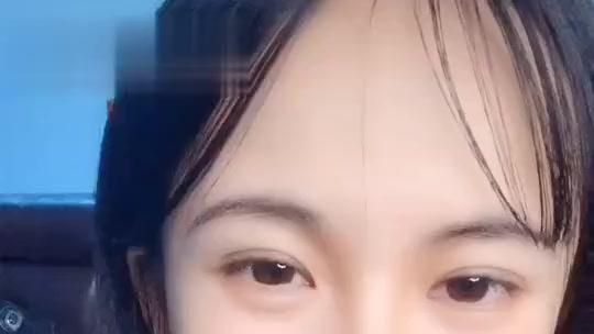 媳妇: 你磨磨唧唧这么久,我就想知道小男孩到底是他夫妻的啥亲戚?