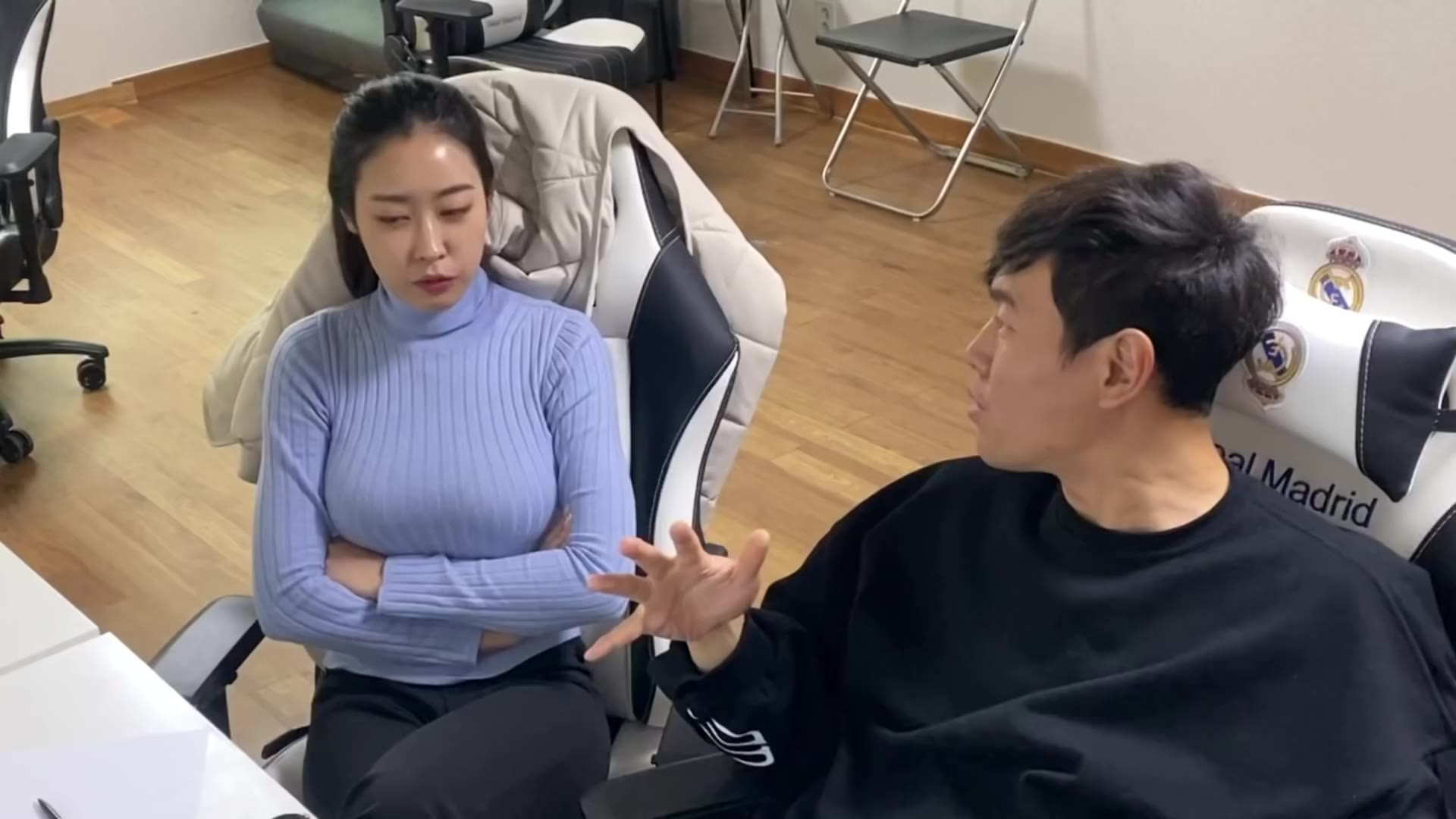 威廉沈歡樂送精選】沈玉琳享齊人之福？滑雪兼當元元男朋友一日老婆紀卜心挑芽芽禮物？！