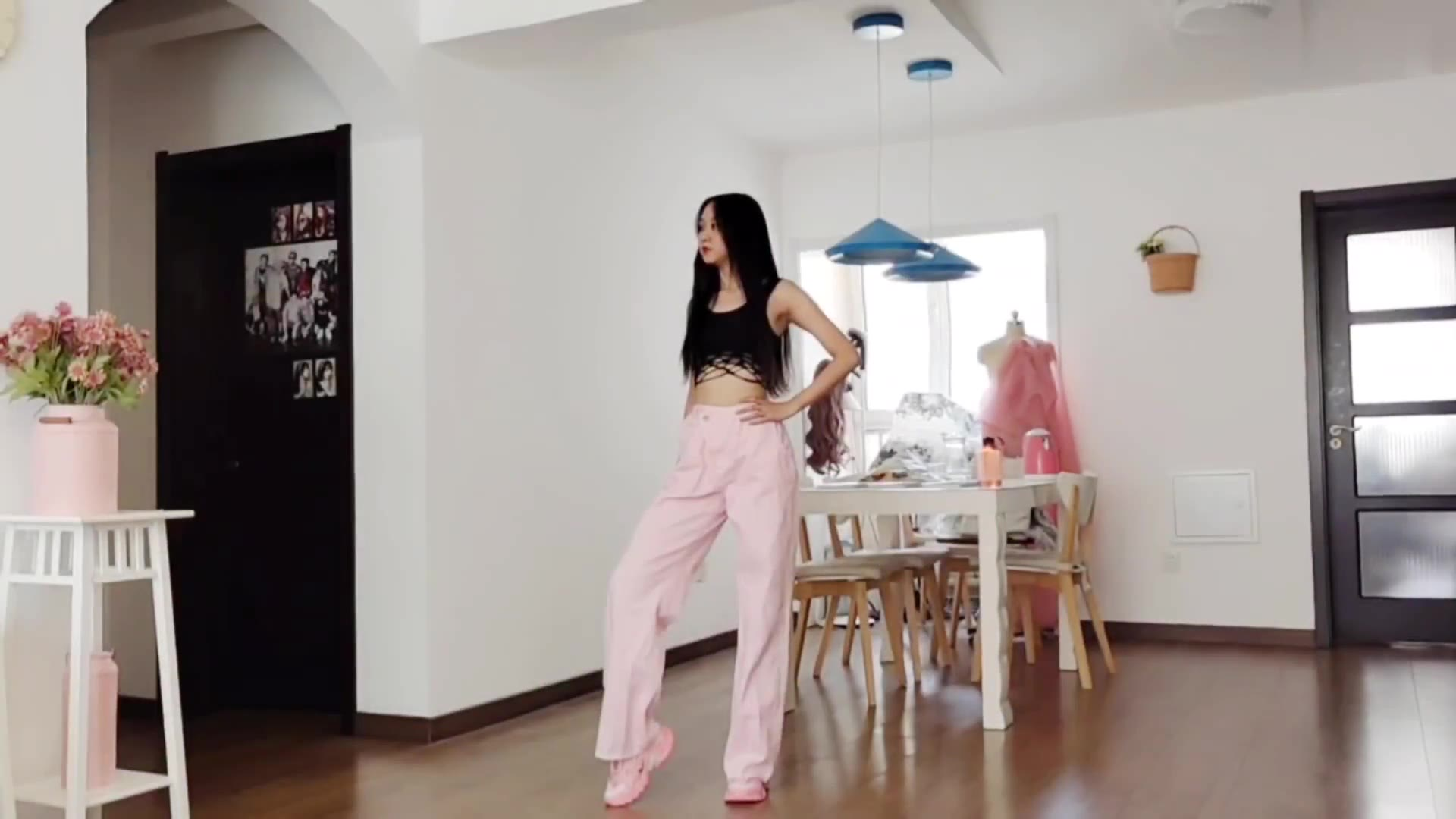 Maria-华莎 扭断腰的Maria 现在跳还来得及吗?