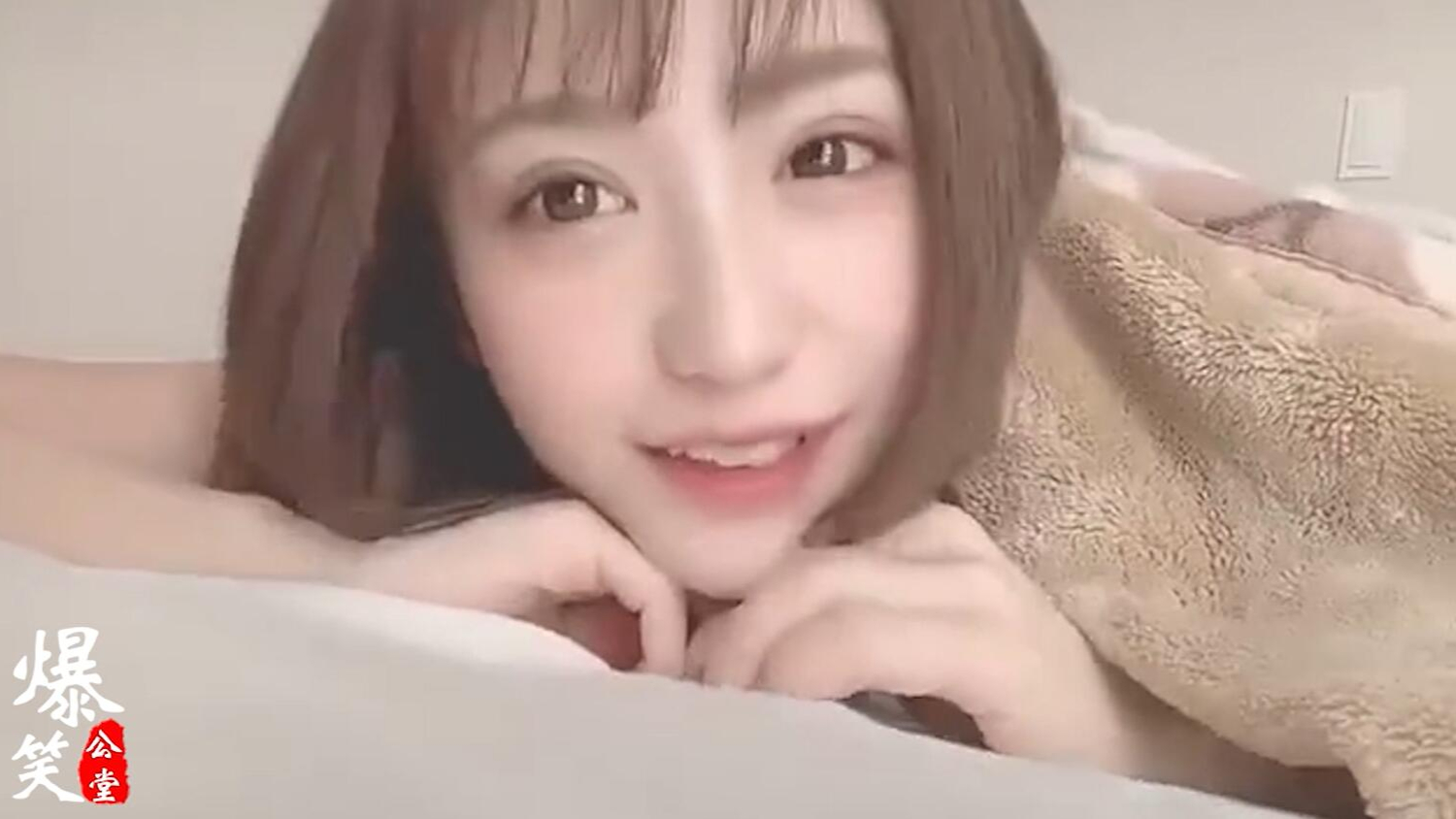 搞笑GIF锦集第346期:爱情在危险面前不堪一击!
