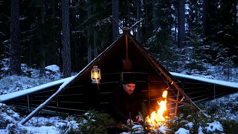【欧美露营】在雪和冰中进行的3天冬季Bushcraft-帆布雨披庇护所-驯鹿皮上睡觉