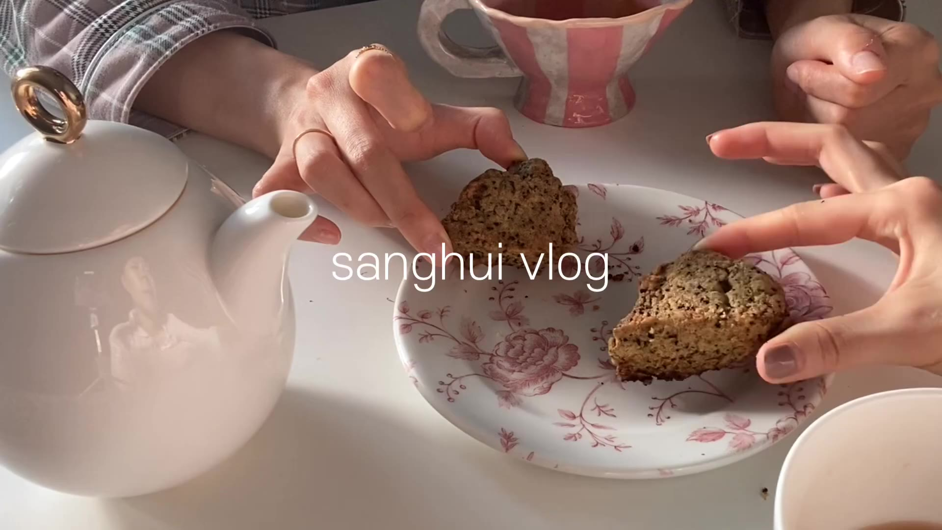 VLOG _韩国自由设计师sanghui日常&乔迁宴(ft方言)家居服、跟做美食店菜谱