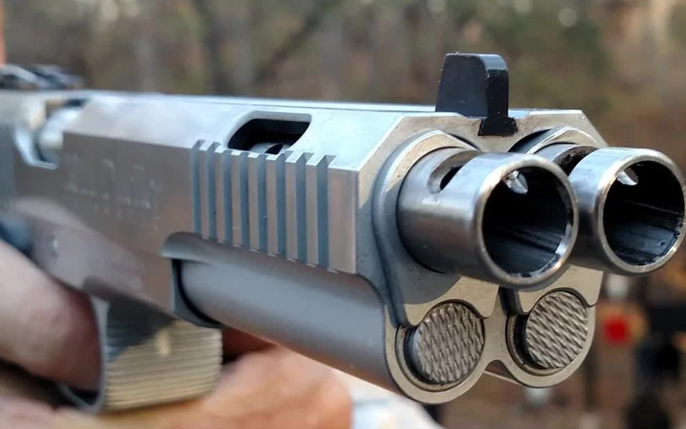 忽必烈战鹰 m1911只是快乐时光在某一个角落开始收藏