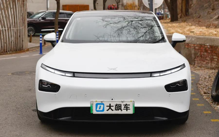 这“花里胡哨”的,是辆啥车?