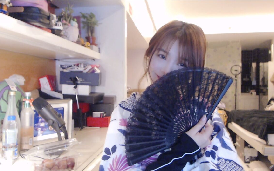 【2021-02-28】泫雅待会儿穿和服给大伙乐乐【缺B乐吃枣药丸录播】