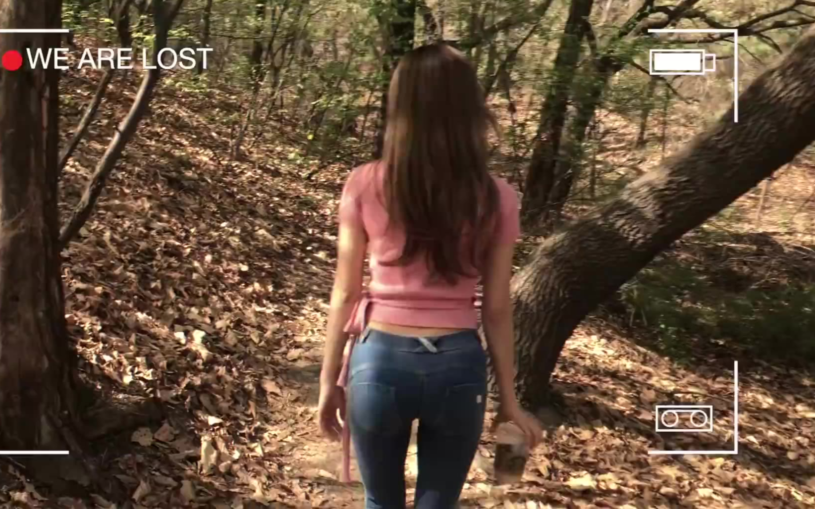 今天天气很好,跟美女去森林里面散散步吧!
