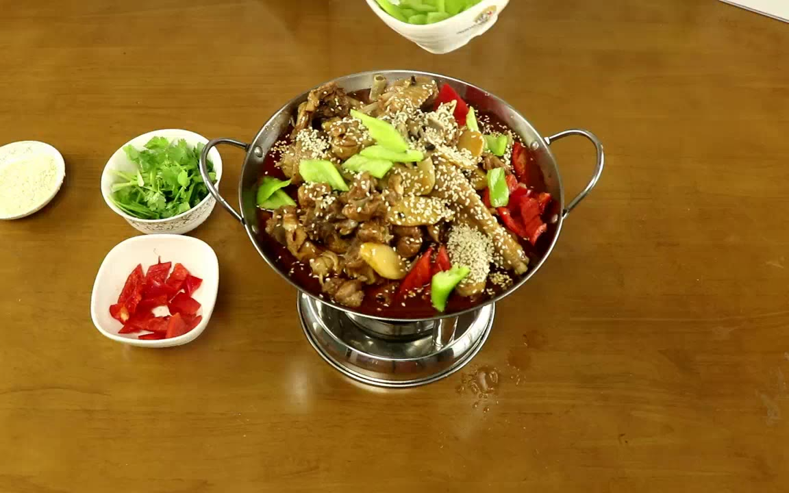 重庆鸡公煲调料 怎样做鸡公煲 怎么做重庆鸡公煲 正宗重庆鸡公煲的做法
