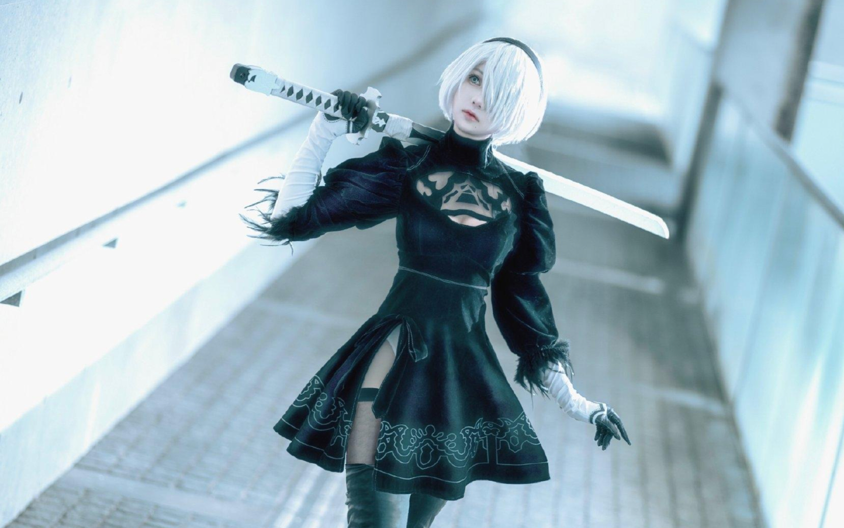 30岁的大姐姐为了完成“2B小姐姐”cosplay的全过程!