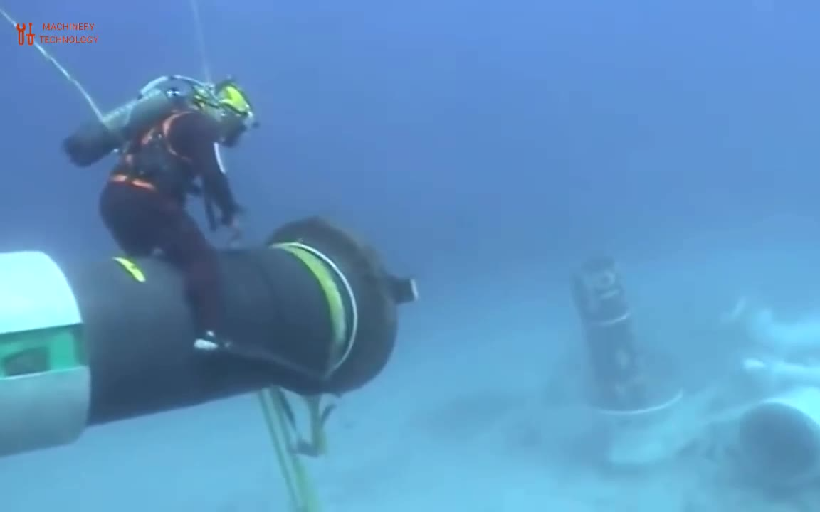 海上管道制造+海底管道安装的艰苦工作