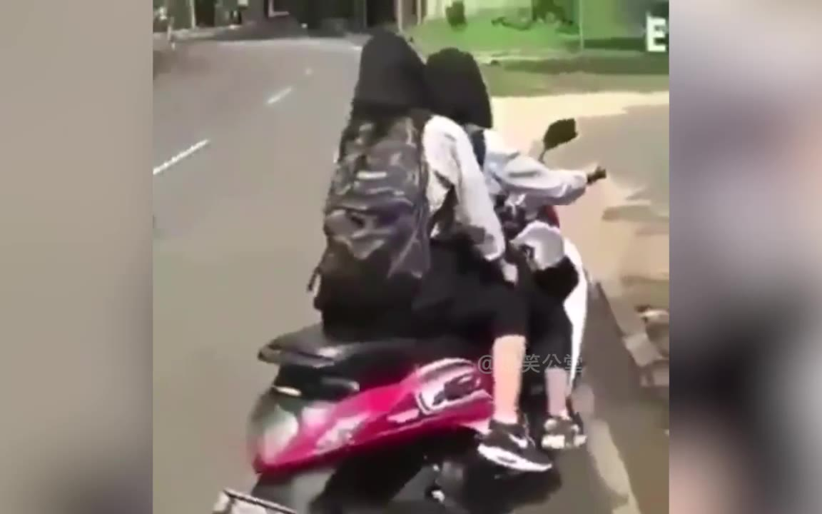 女司机迷惑开车行为图鉴