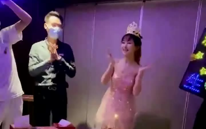 猫饼-海底捞生日祝福跳舞