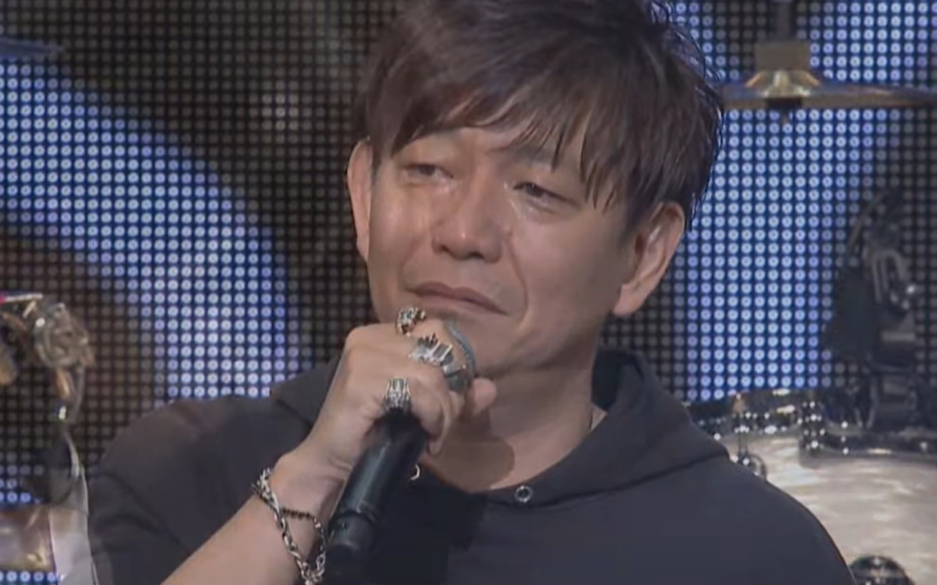 FF14粉丝节制作人吉田闭幕式情绪失控落泪