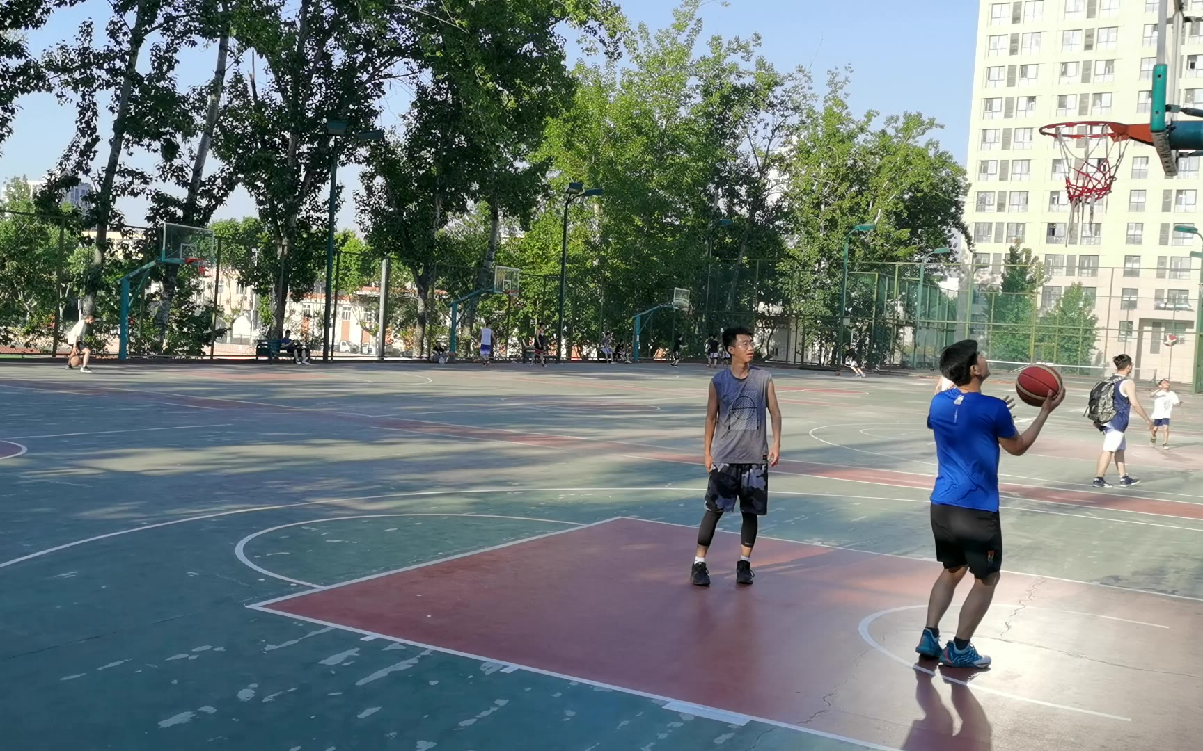 打篮球20210519