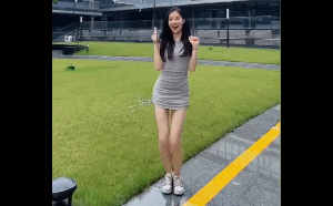 春风不解风情吹动少年的心:519