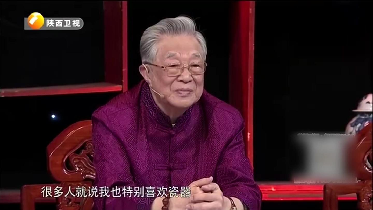 鉴宝: 名家珍藏名窑瓷碗, 专家鉴定是赝品, 带来再鉴宝振奋全场!