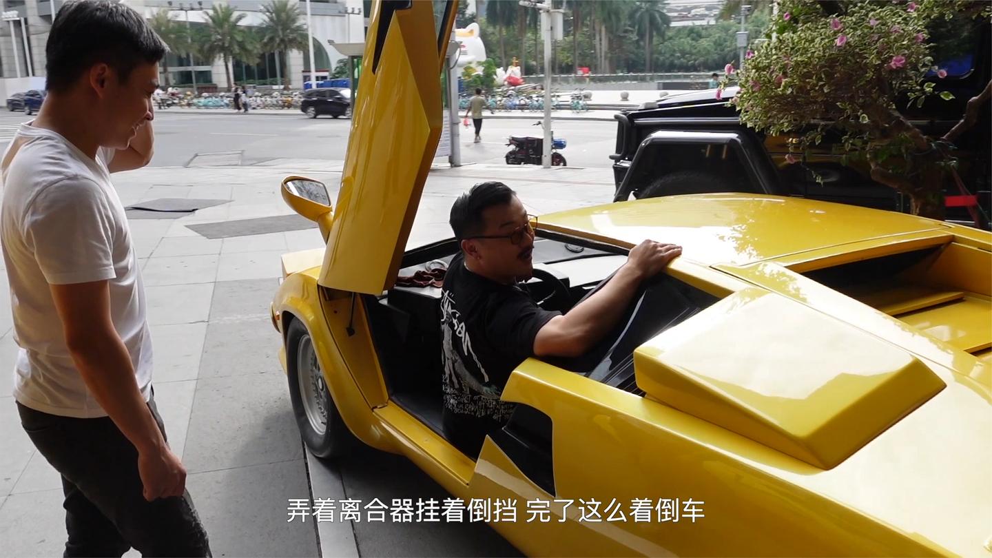 在车库停了十几年的兰博, 没想到在国内还能看到它