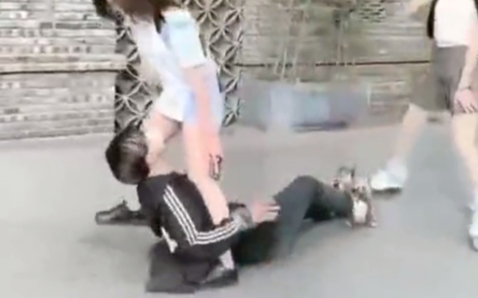 鬼……鬼知道我看了多少遍!