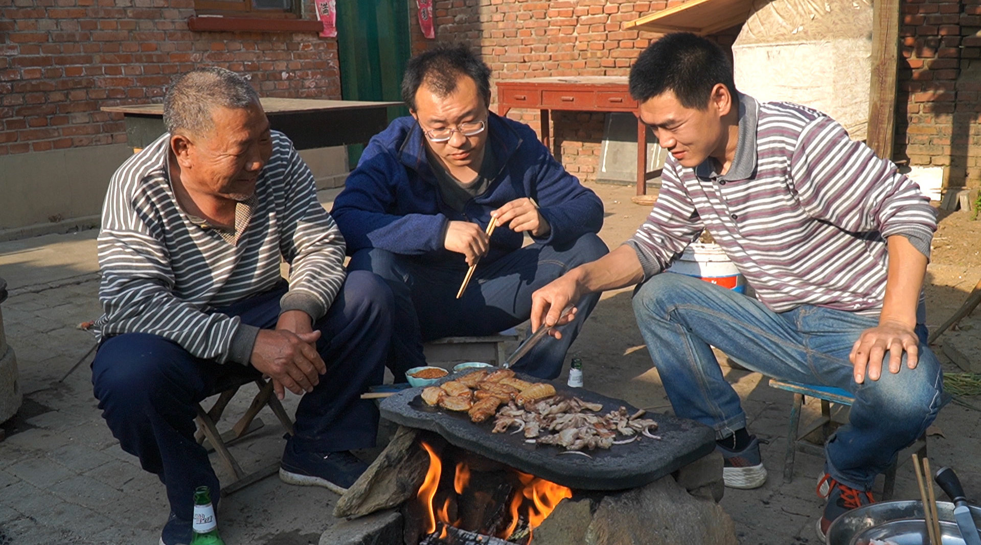 阿远今天吃石板烤肉, 五花肉...