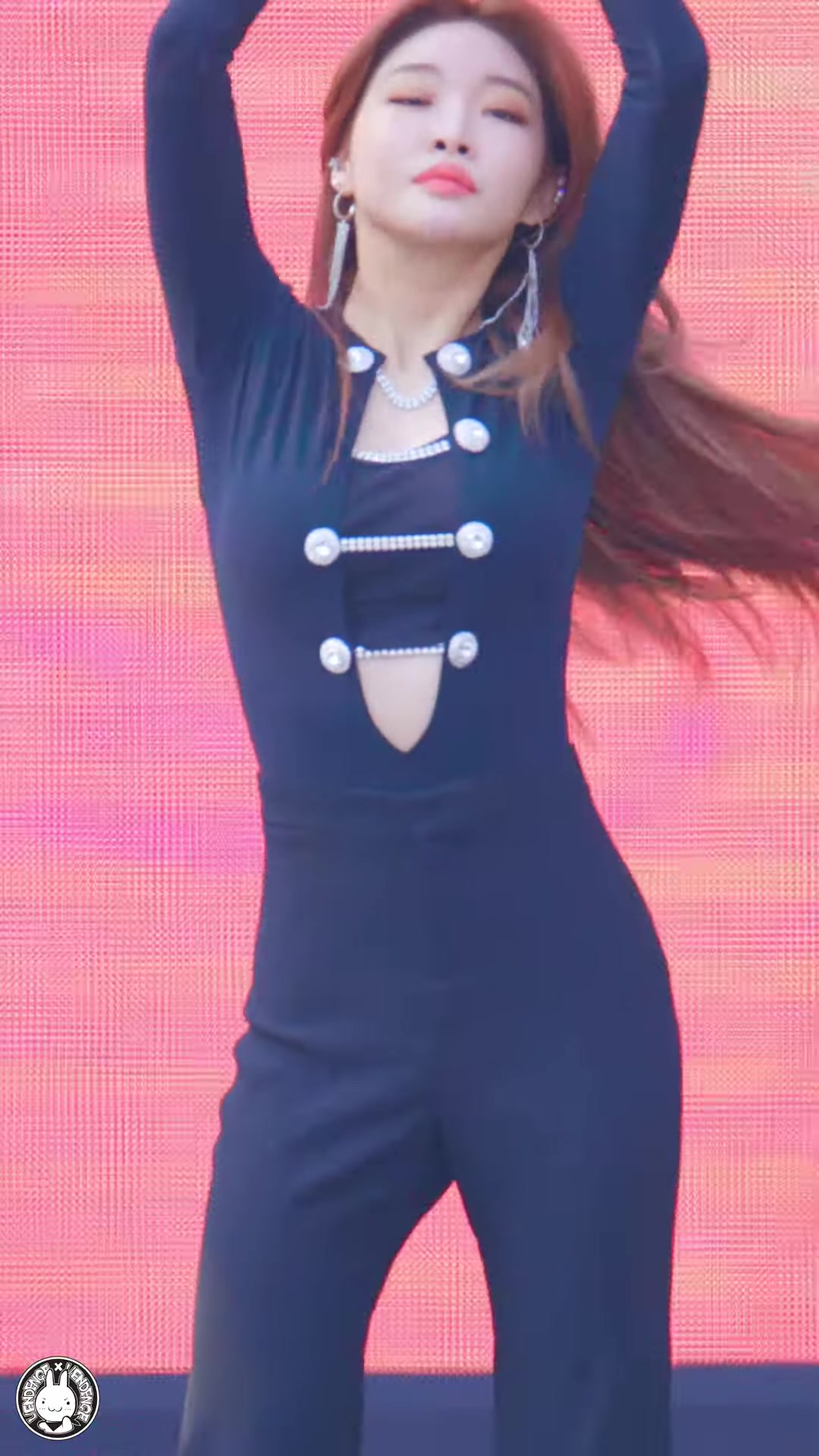 最新饭拍韩国女团chung ha美女性感火辣热舞高清 4k